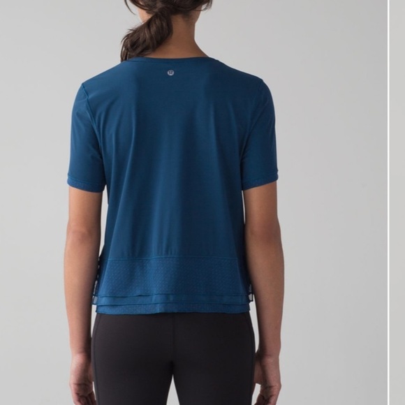 Lululemon Sole Training Short Sleeve Poseidon - Picture 5 of 5